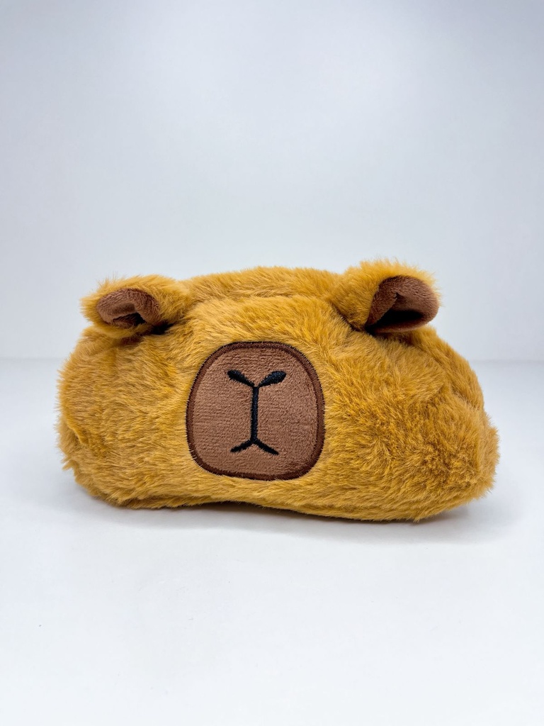 Cartuchera / neceser de peluche capybara